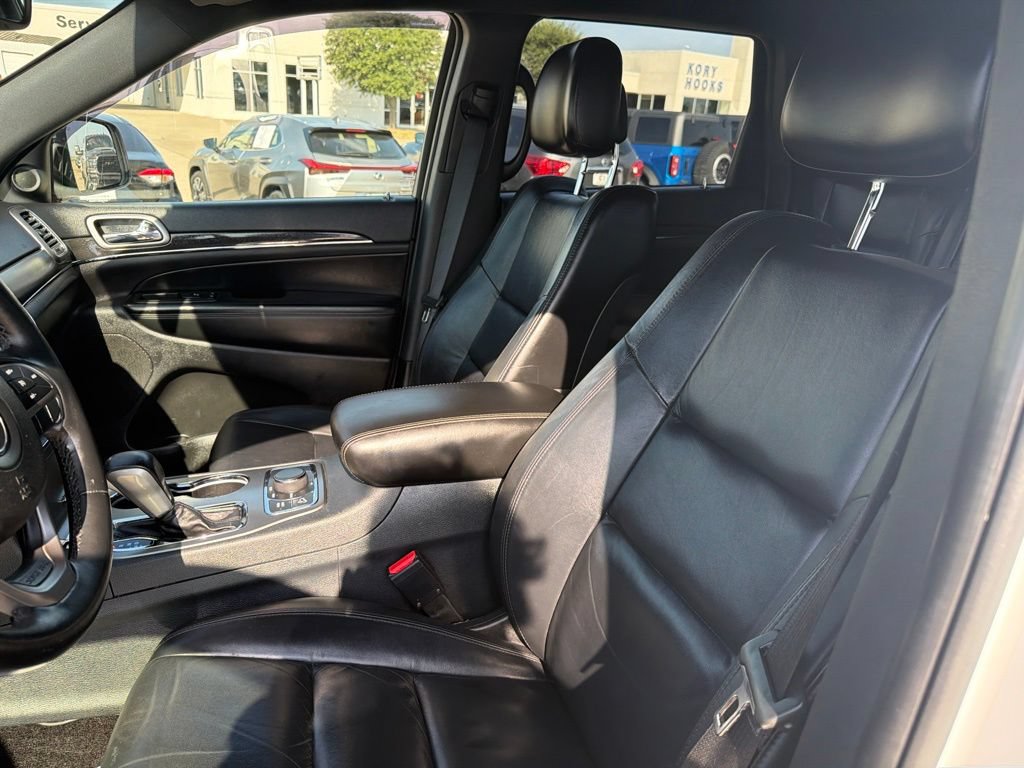 Used 2018 Jeep Grand Cherokee Limited AWD/4WD image 10