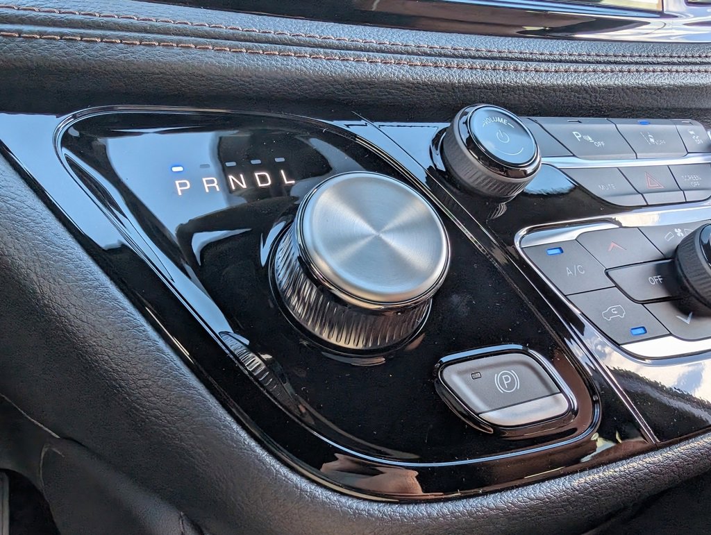 New 2026 Chrysler Pacifica Pinnacle image 32