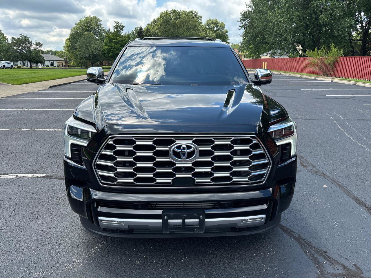 Used 2024 Toyota Sequoia Capstone AWD/4WD image 2