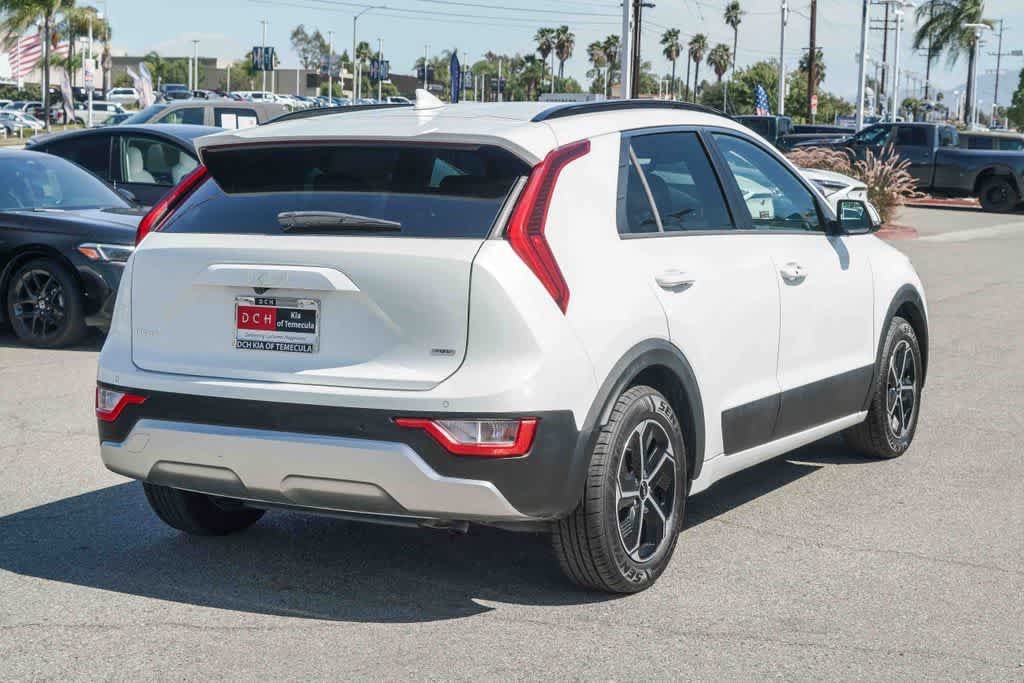 Certified 2023 Kia Niro EX FWD image 4