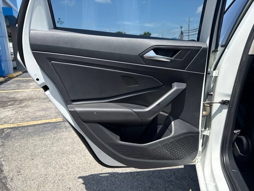 Used 2019 Volkswagen Jetta SE FWD image 19