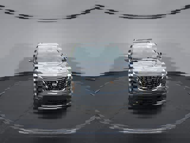 Used 2021 Cadillac XT4 Premium Luxury w/ Driver Awareness Package image 3