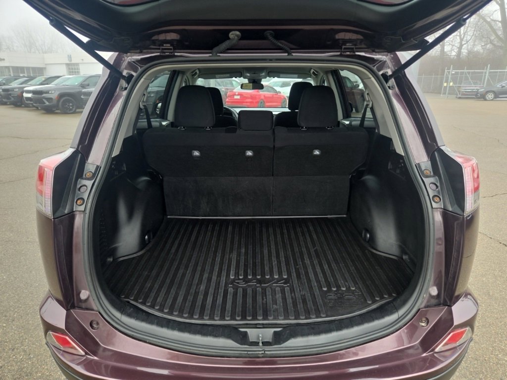 Used 2018 Toyota RAV4 LE w/ All Weather Liner Package image 7