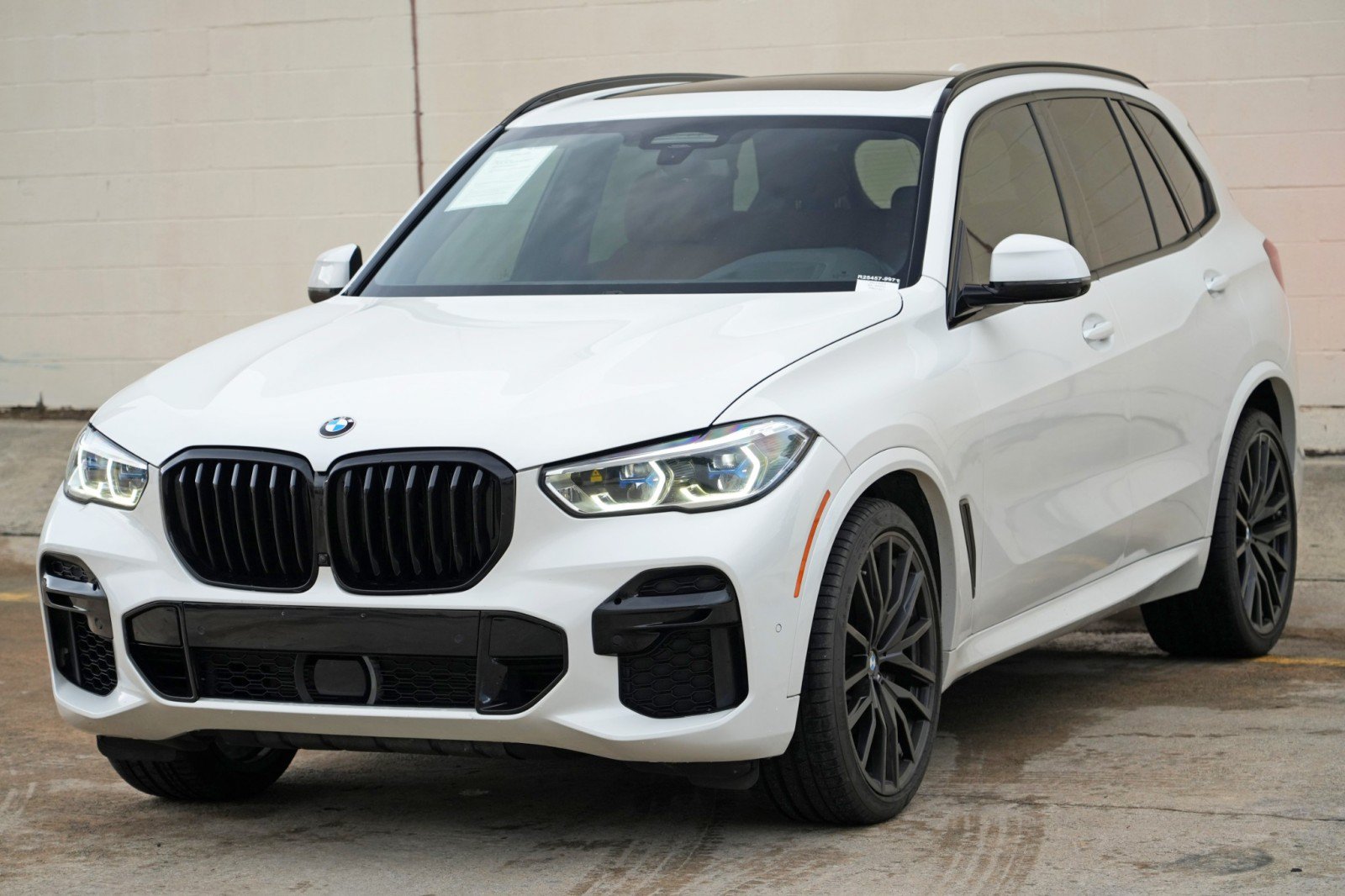 Used 2023 BMW X5 xDrive40i w/ Executive Package AWD/4WD image 55