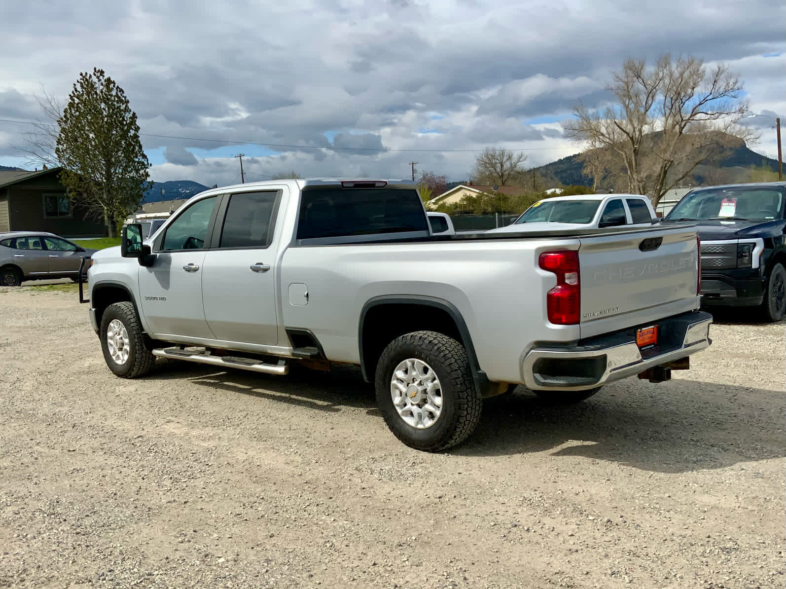 Used 2021 Chevrolet Silverado 3500 LT w/ Convenience Package AWD/4WD image 3