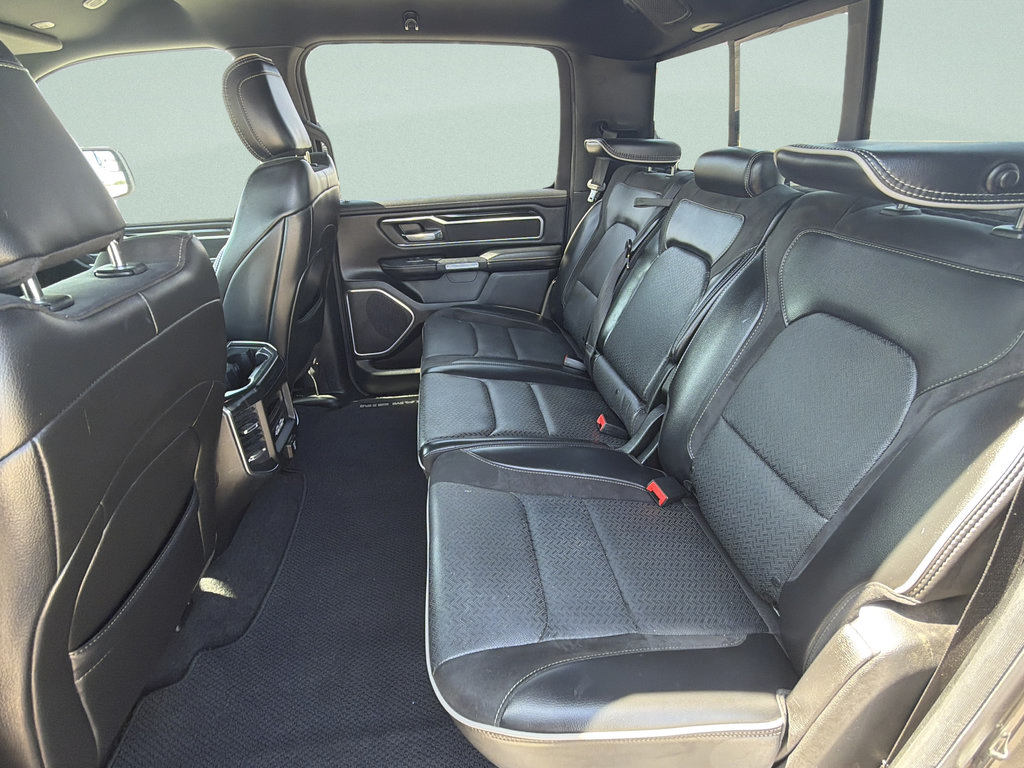 Used 2019 RAM 1500 Laramie w/ Sport Appearance Package AWD/4WD image 15