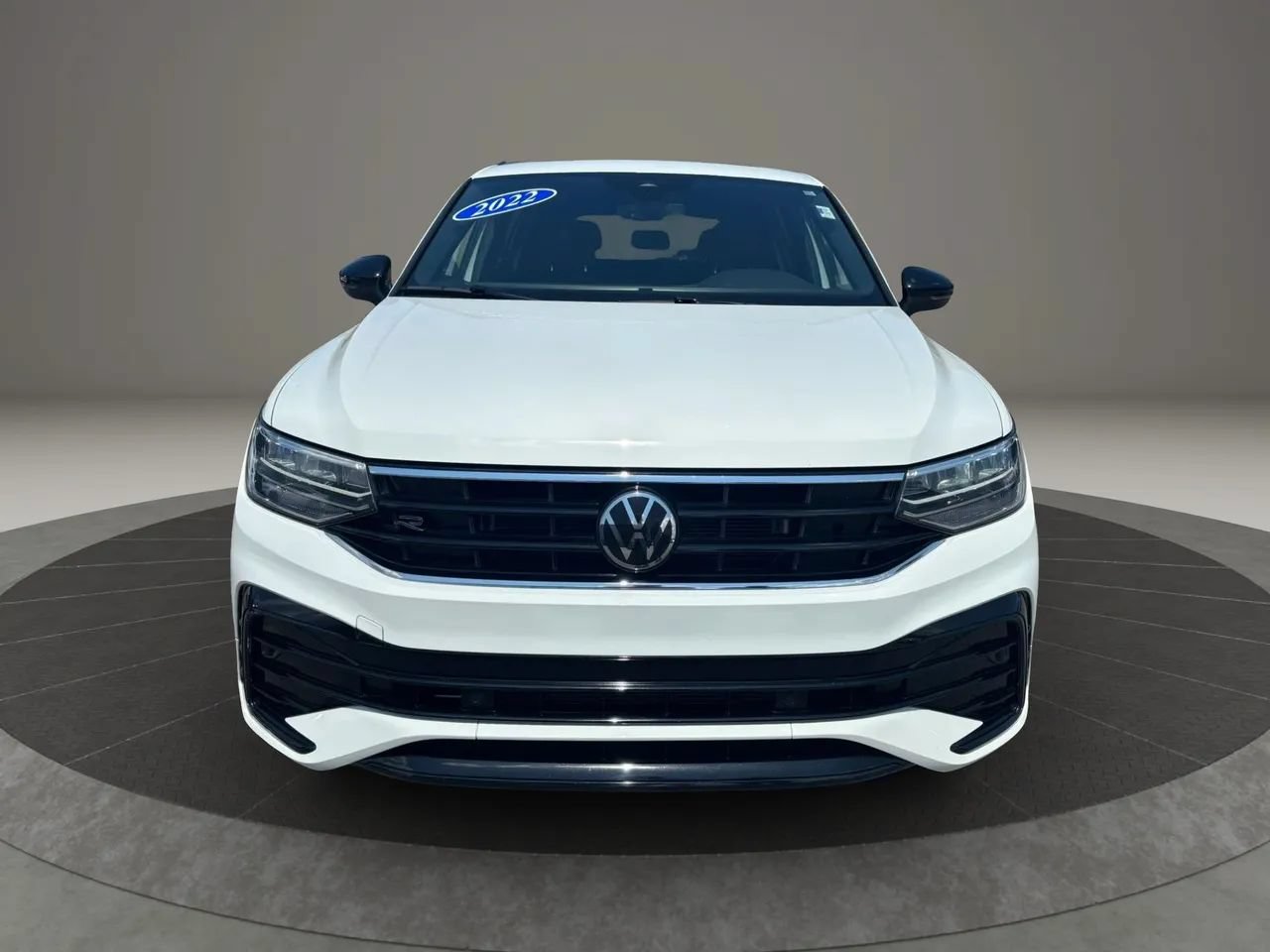 Used 2022 Volkswagen Tiguan SE R-Line AWD/4WD image 11