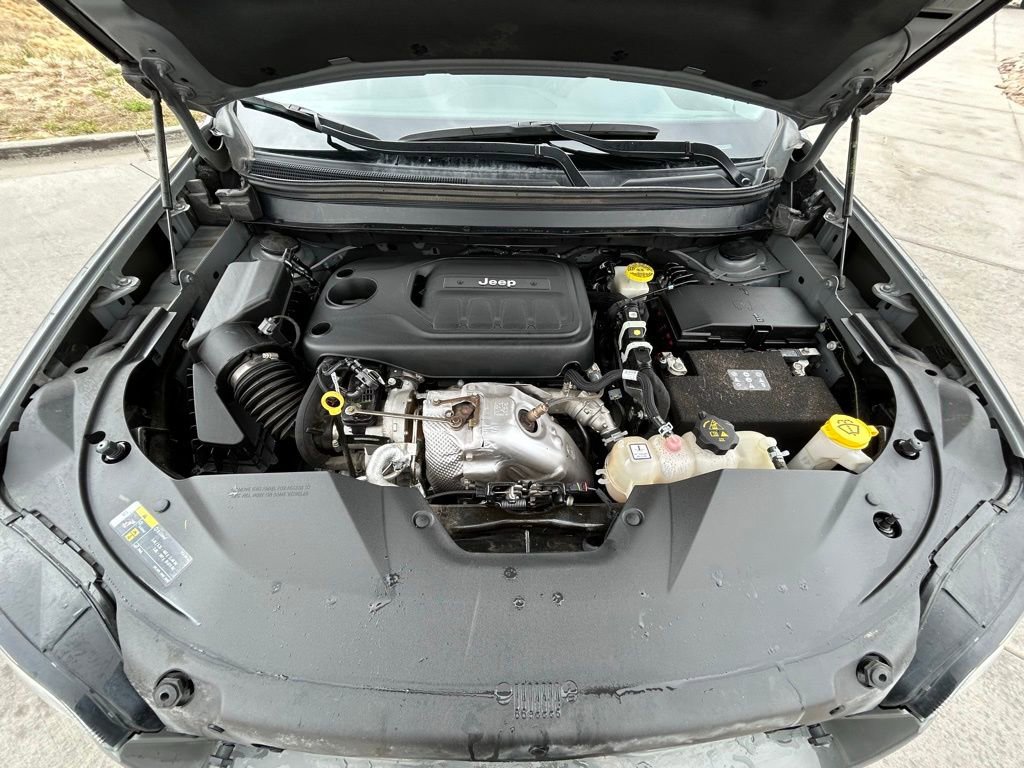 Used 2022 Jeep Cherokee Latitude Lux w/ Sun & Sound Group AWD/4WD image 35