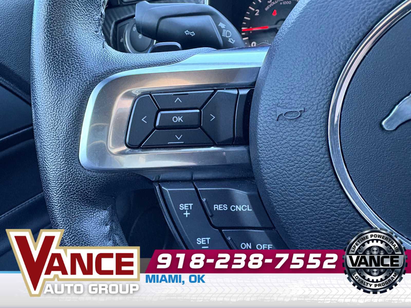 Used 2017 Ford Mustang Coupe image 25