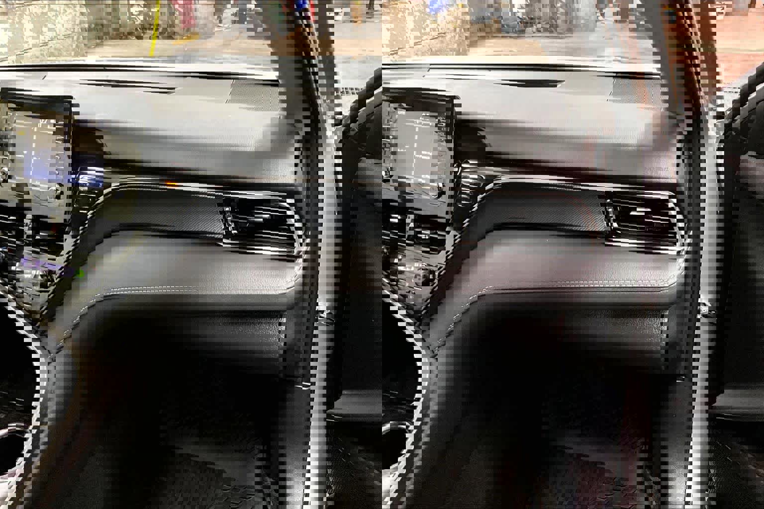 Certified 2024 Toyota Camry SE w/ Cold Weather Package image 18