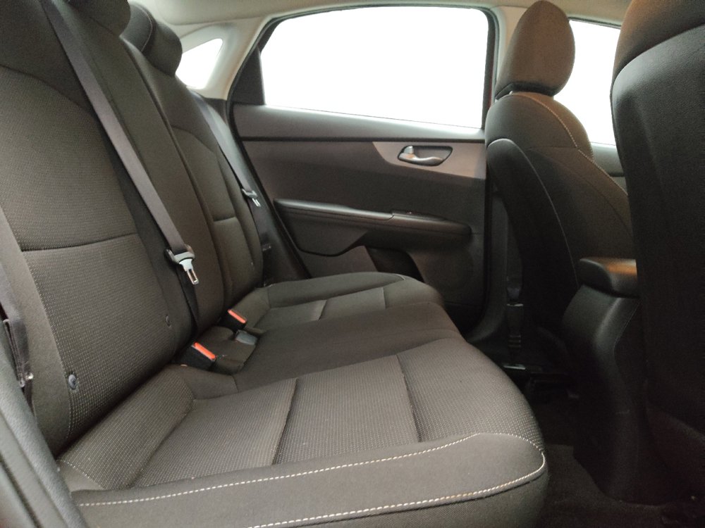 Used 2021 Kia Forte LXS FWD image 19