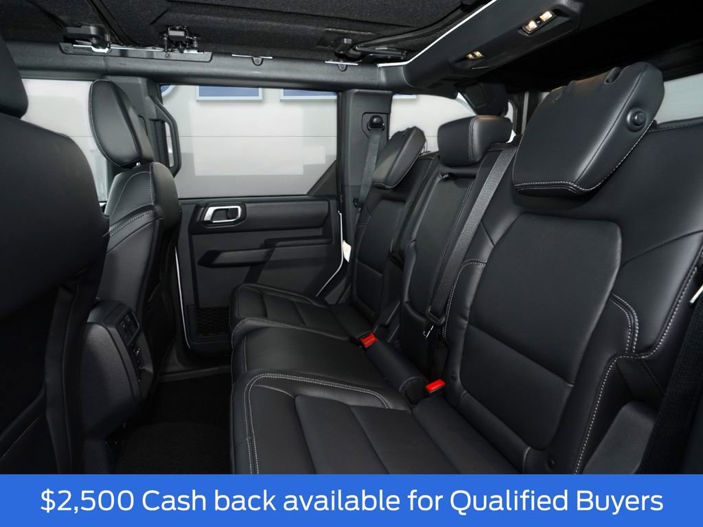 New 2025 Ford Bronco Outer Banks w/ Sasquatch Package image 23