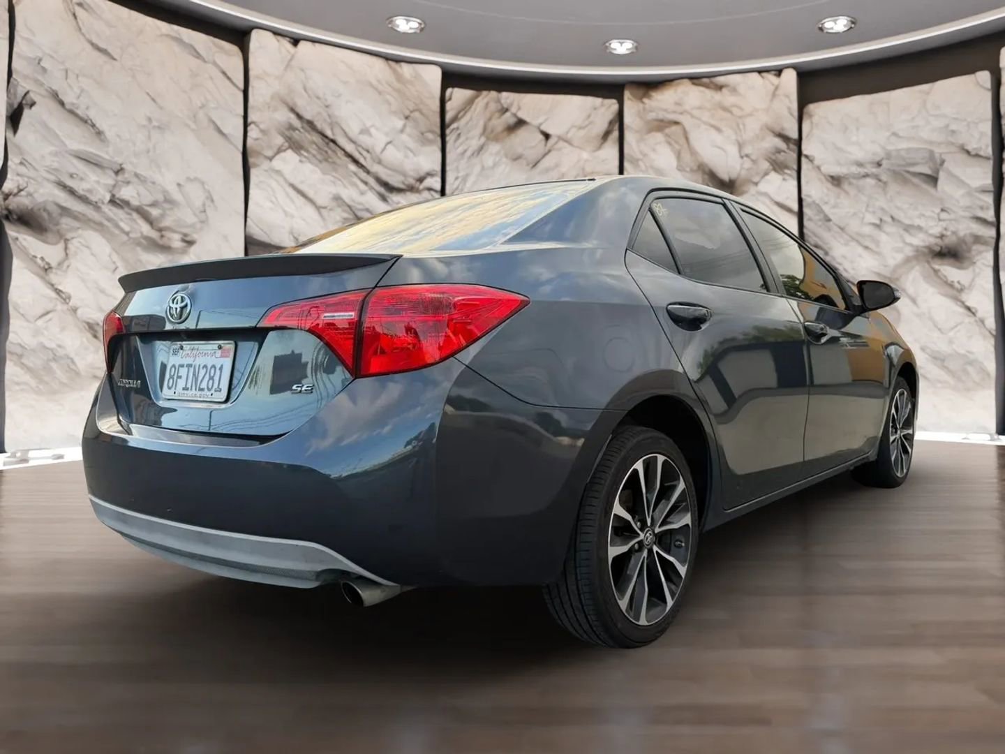 Used 2019 Toyota Corolla SE FWD image 6