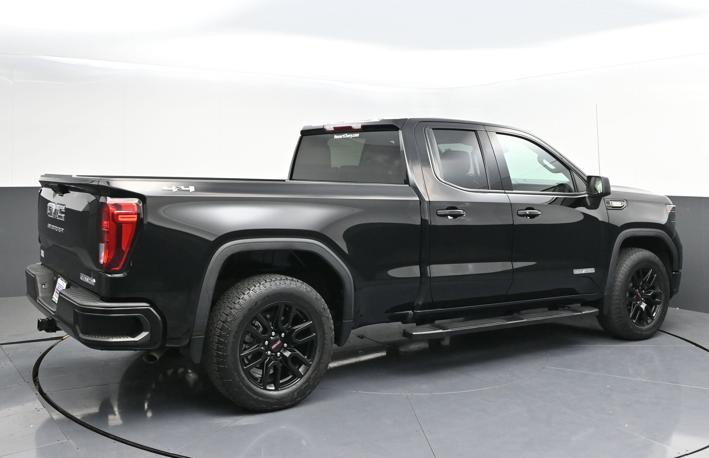 Certified 2023 GMC Sierra 1500 Elevation w/ LPO, Elevation Black Package AWD/4WD image 7