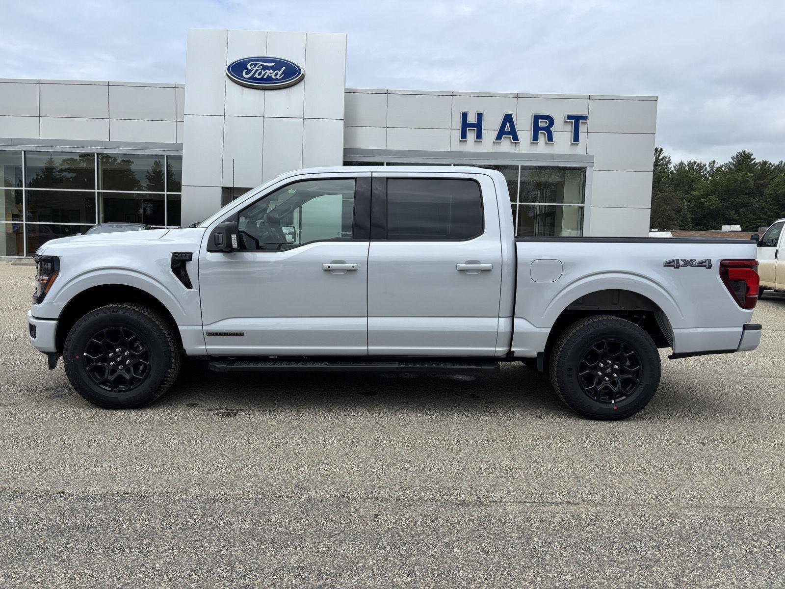 New 2025 Ford F150 XLT w/ Equipment Group 302A MID image 6
