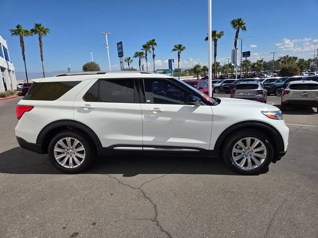 Used 2022 Ford Explorer Limited w/ Equipment Group 301A AWD/4WD image 7
