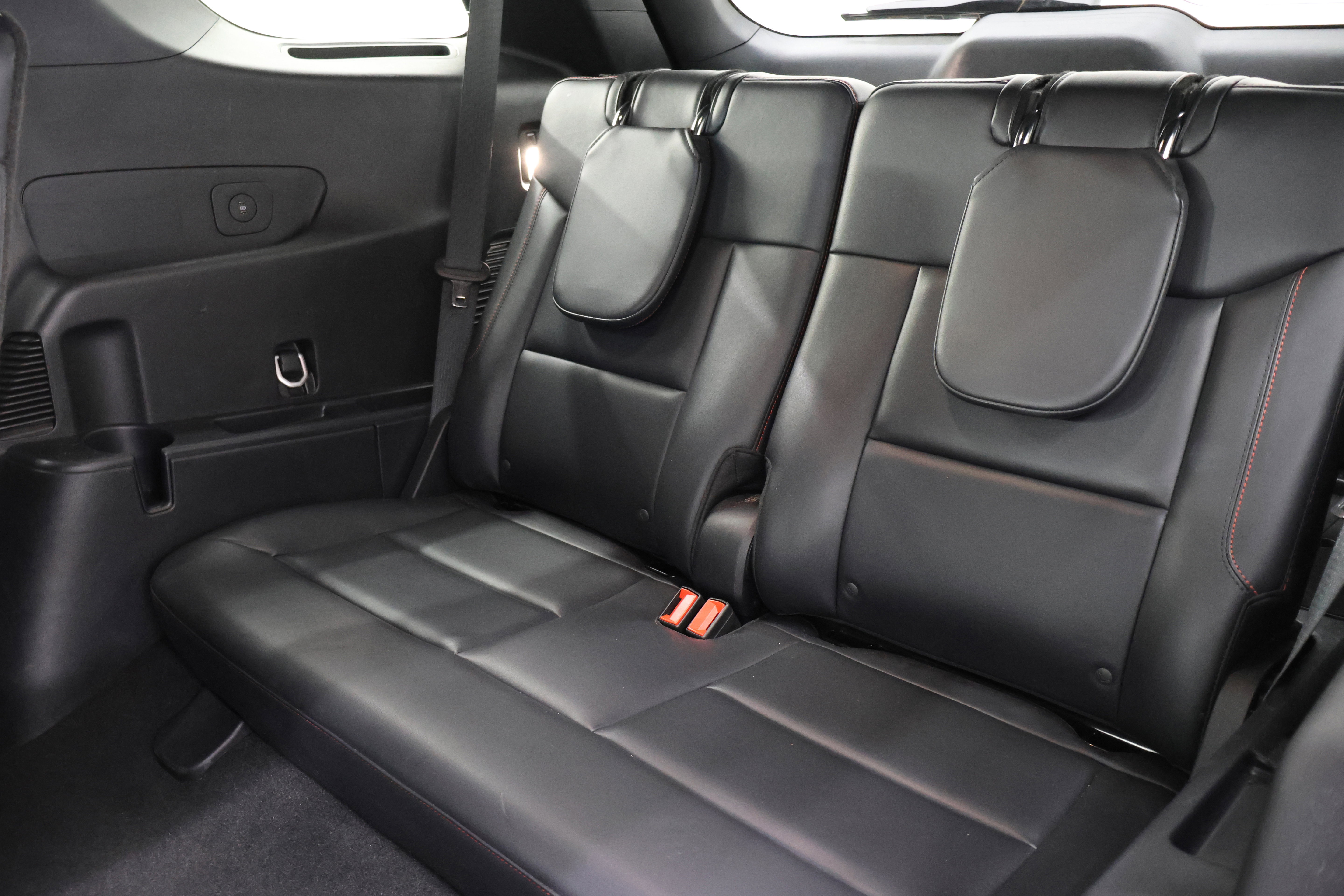 Used 2025 Ford Explorer ST-Line image 10