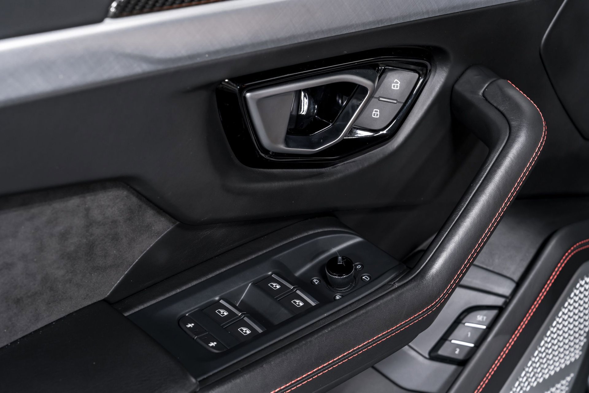 Used 2020 Lamborghini Urus image 10