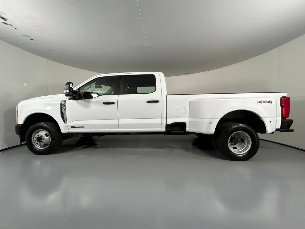 Used 2025 Ford F350 XL AWD/4WD image 4