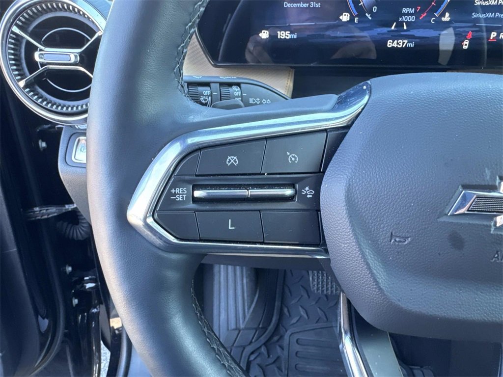 Used 2025 Chevrolet Equinox ACTIV w/ Safety and Technology Package image 40