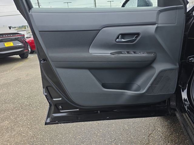 New 2026 Nissan Kicks S w/ Charging Package image 15