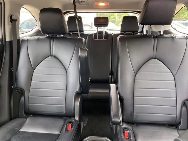 Used 2024 Toyota Highlander XLE image 11