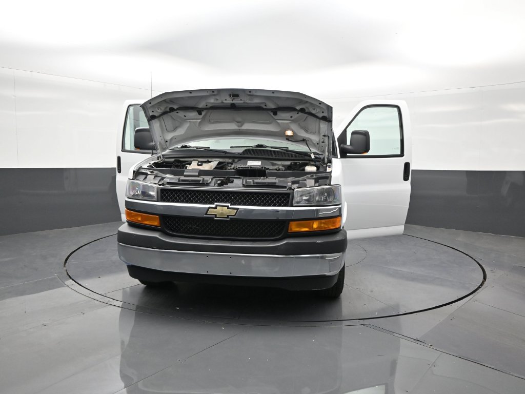 Used 2022 Chevrolet Express 3500 LS w/ Chrome Appearance Package RWD image 31
