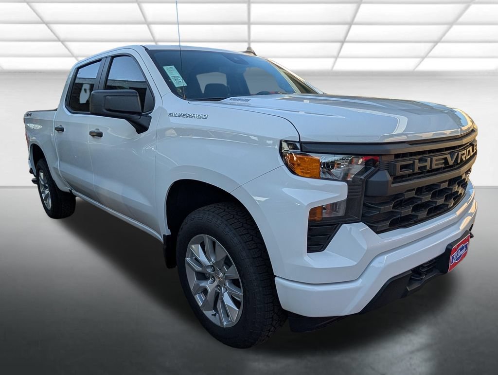New 2026 Chevrolet Silverado 1500 Custom AWD/4WD image 1