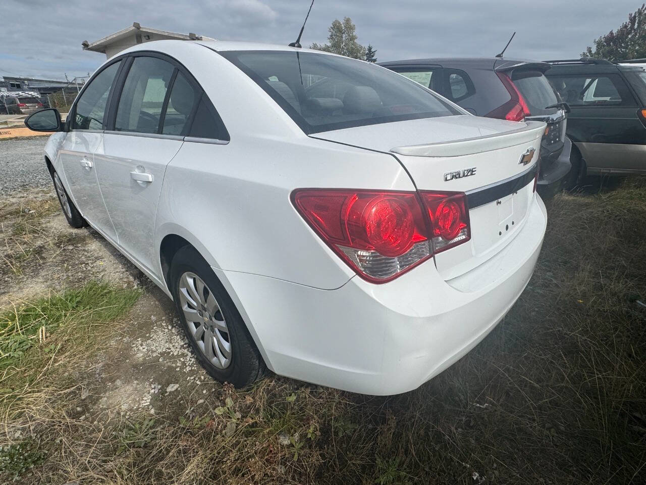 Used 2011 Chevrolet Cruze LS FWD image 4