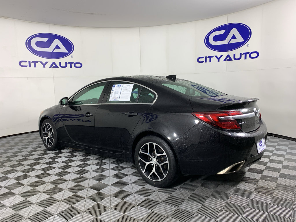 Used 2017 Buick Regal GS image 5