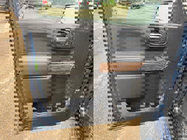 Used 2019 Chevrolet Silverado 1500 High Country w/ Safety Package II image 15