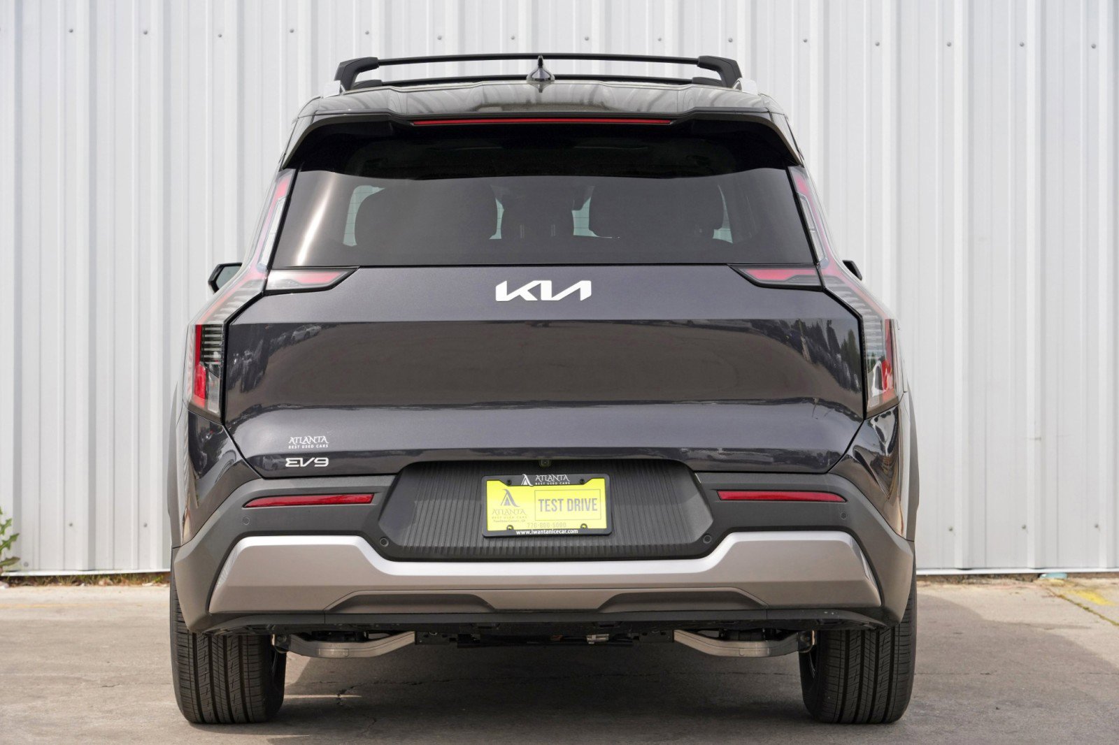 Used 2025 Kia EV9 Wind image 10