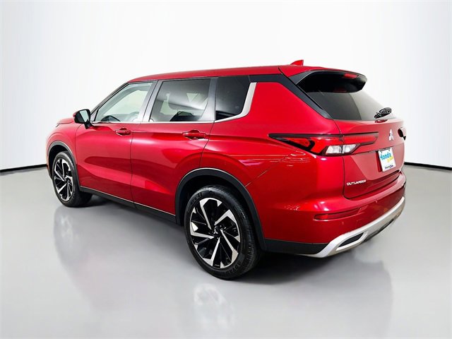 Used 2024 Mitsubishi Outlander SE image 7