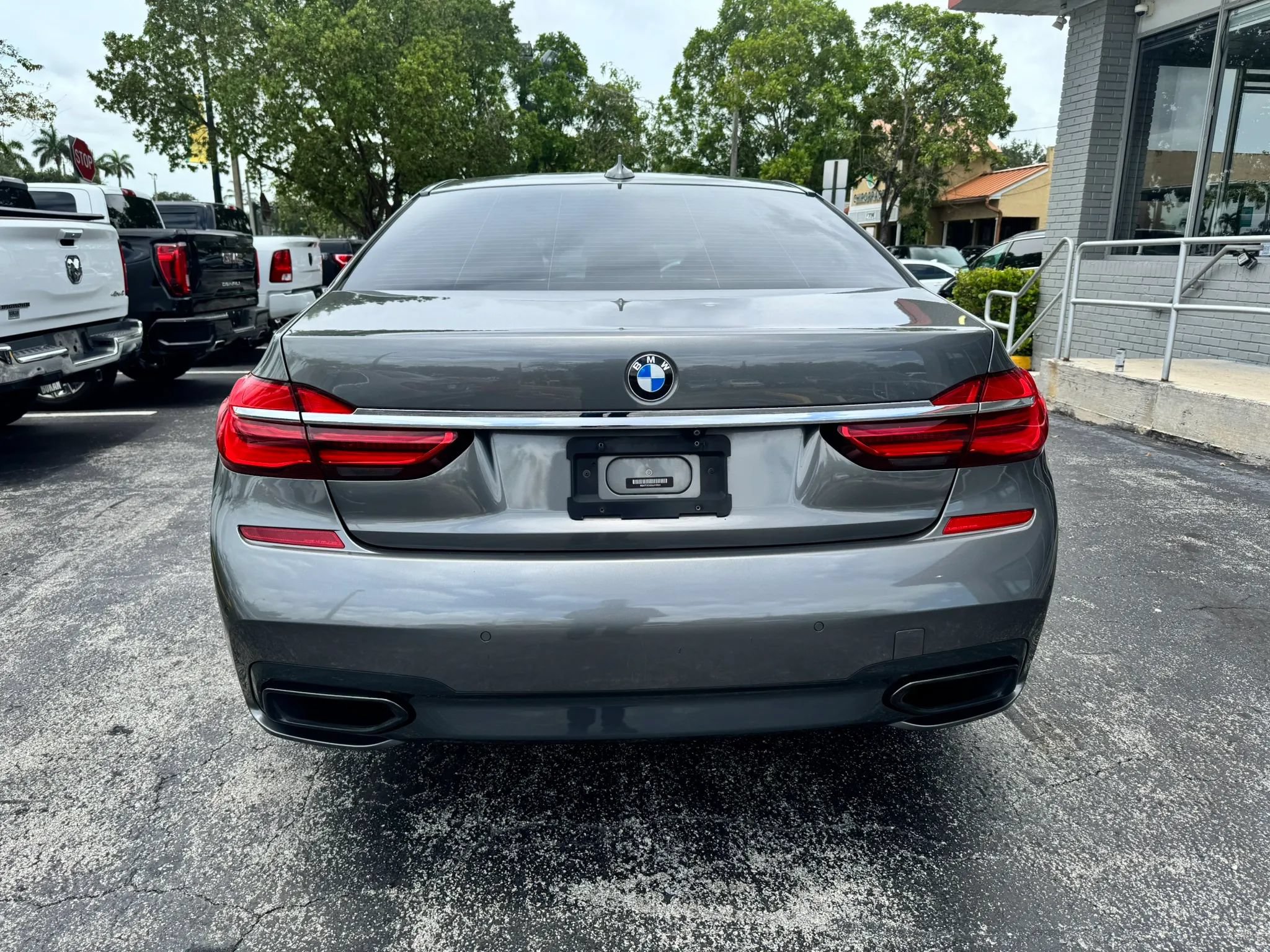 Used 2016 BMW 750i xDrive AWD/4WD image 6