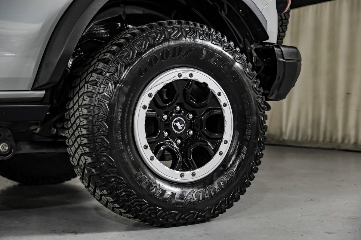 Used 2024 Ford Bronco Badlands image 74