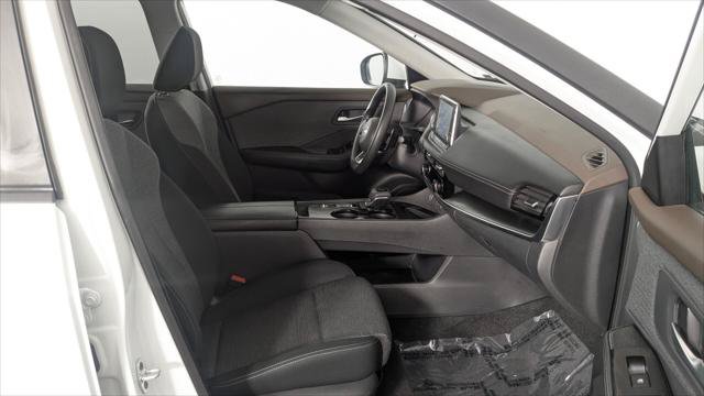Used 2022 Nissan Rogue SV FWD image 22