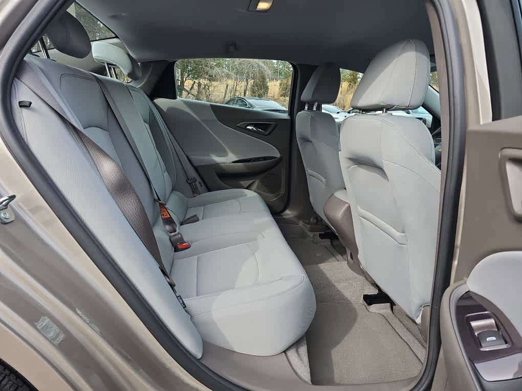 Used 2022 Chevrolet Malibu LS w/ Driver Confidence Package II FWD image 23