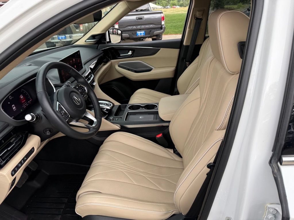 Used 2025 Acura MDX w/ Advance Package AWD/4WD image 12