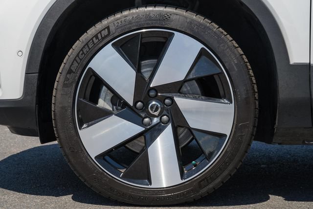 Used 2023 Volvo C40 P8 Recharge Ultimate w/ Protection Package Premier AWD/4WD image 18