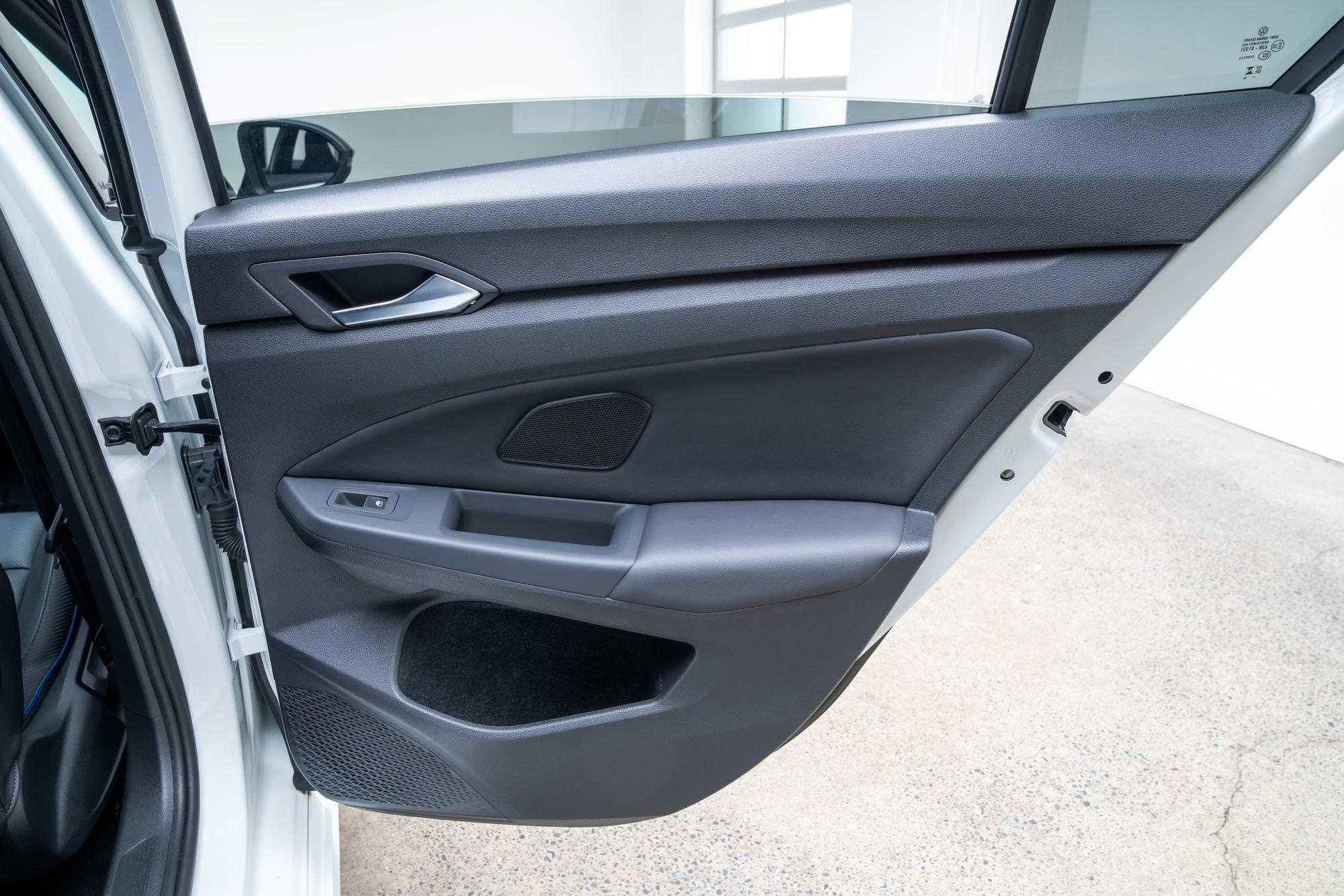Used 2024 Volkswagen Golf R AWD/4WD image 25