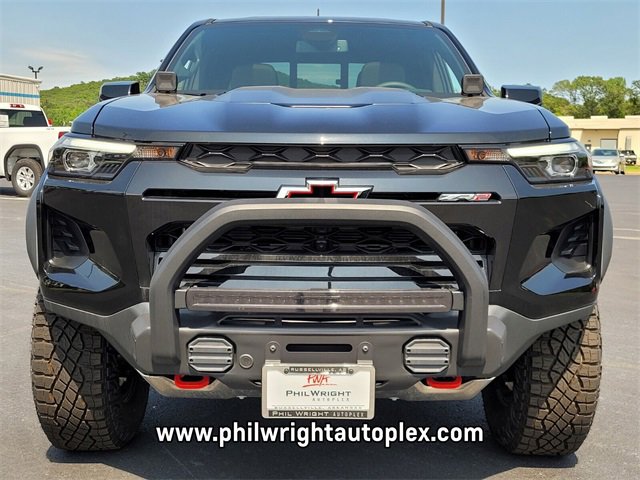 New 2025 Chevrolet Colorado ZR2 w/ Off-Road Front Bumper Package image 6