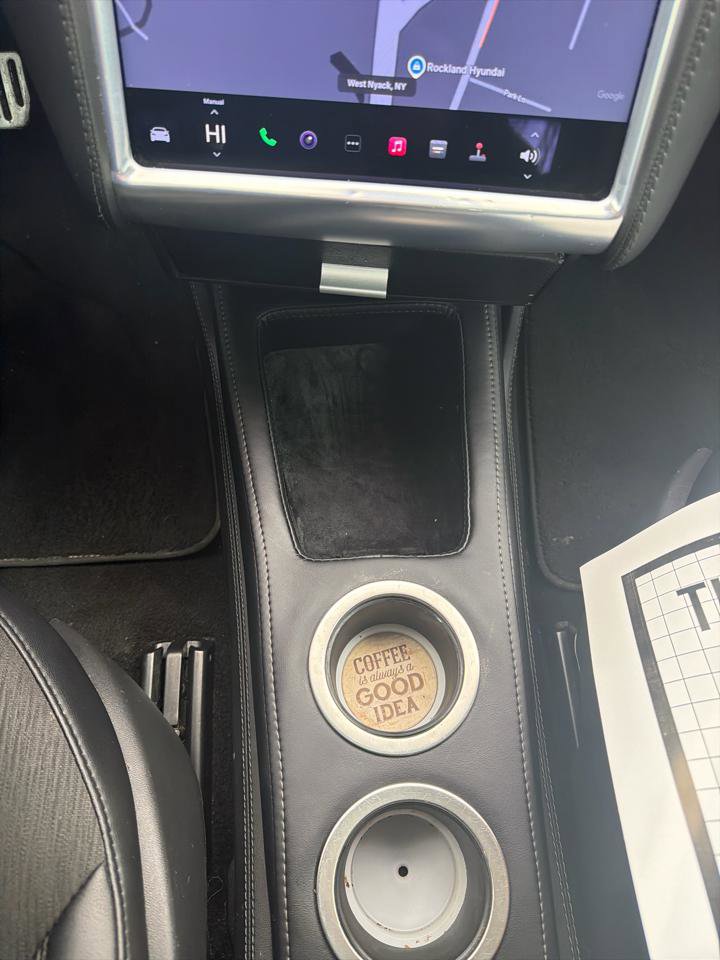 Used 2015 Tesla Model S 85D image 30