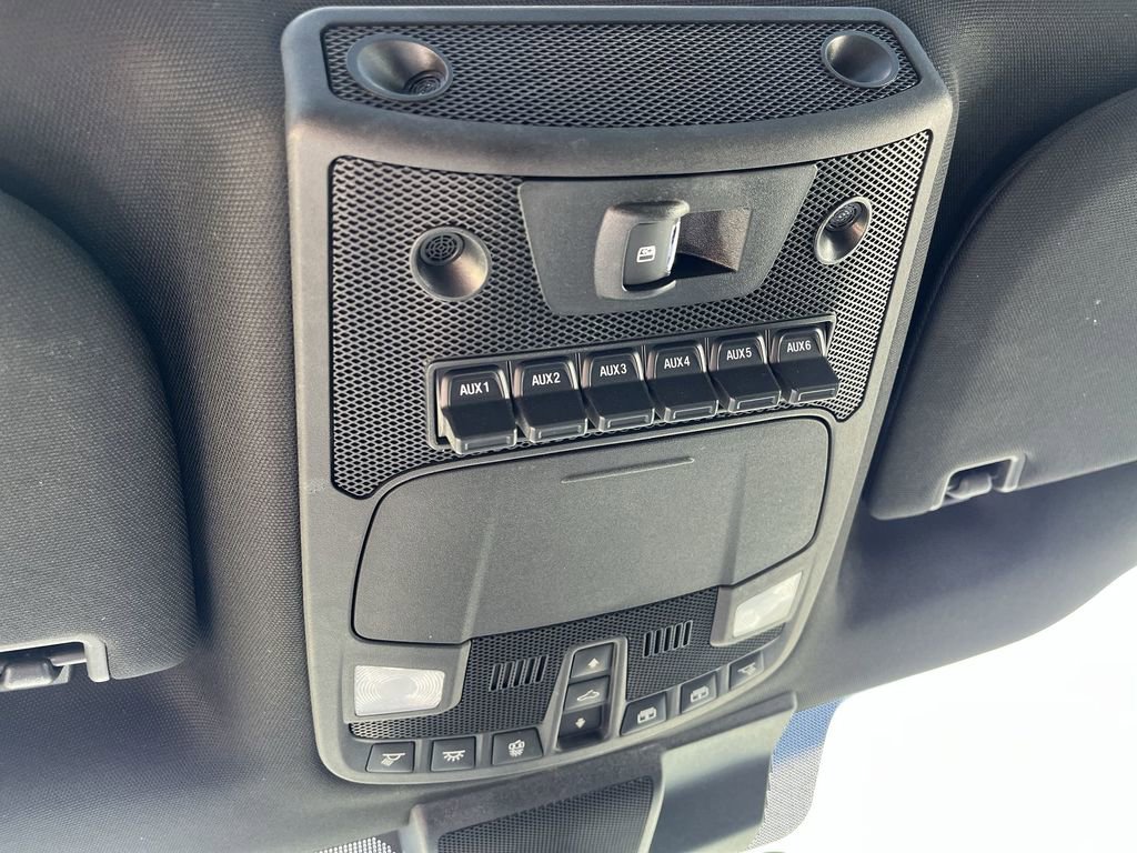 Used 2021 Ford F450 Platinum w/ FX4 Off-Road Package AWD/4WD image 8