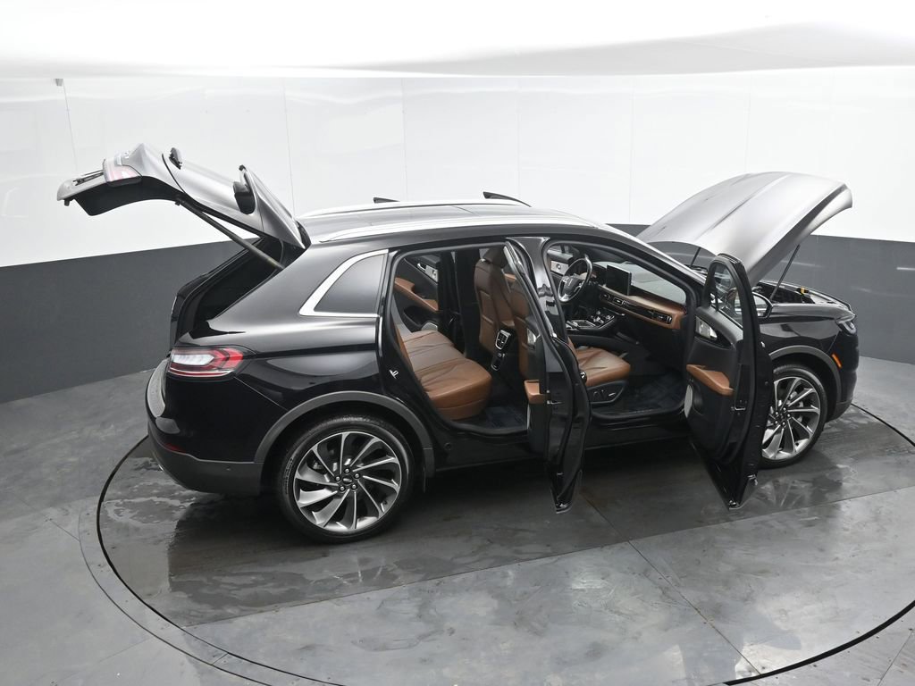 Used 2022 Lincoln Nautilus Reserve w/ Equipment Group 202A image 57