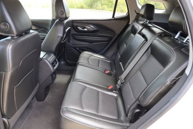 Used 2022 GMC Terrain SLT w/ LPO, Cargo Package FWD image 13