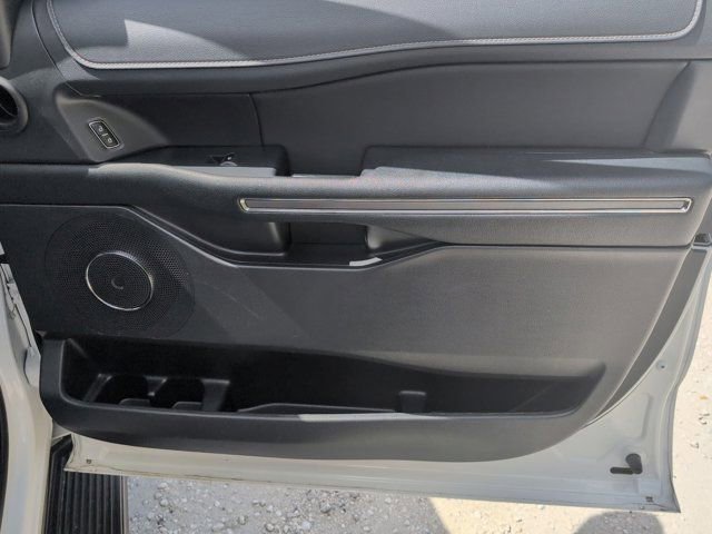 Used 2024 Ford Expedition Max XLT image 34