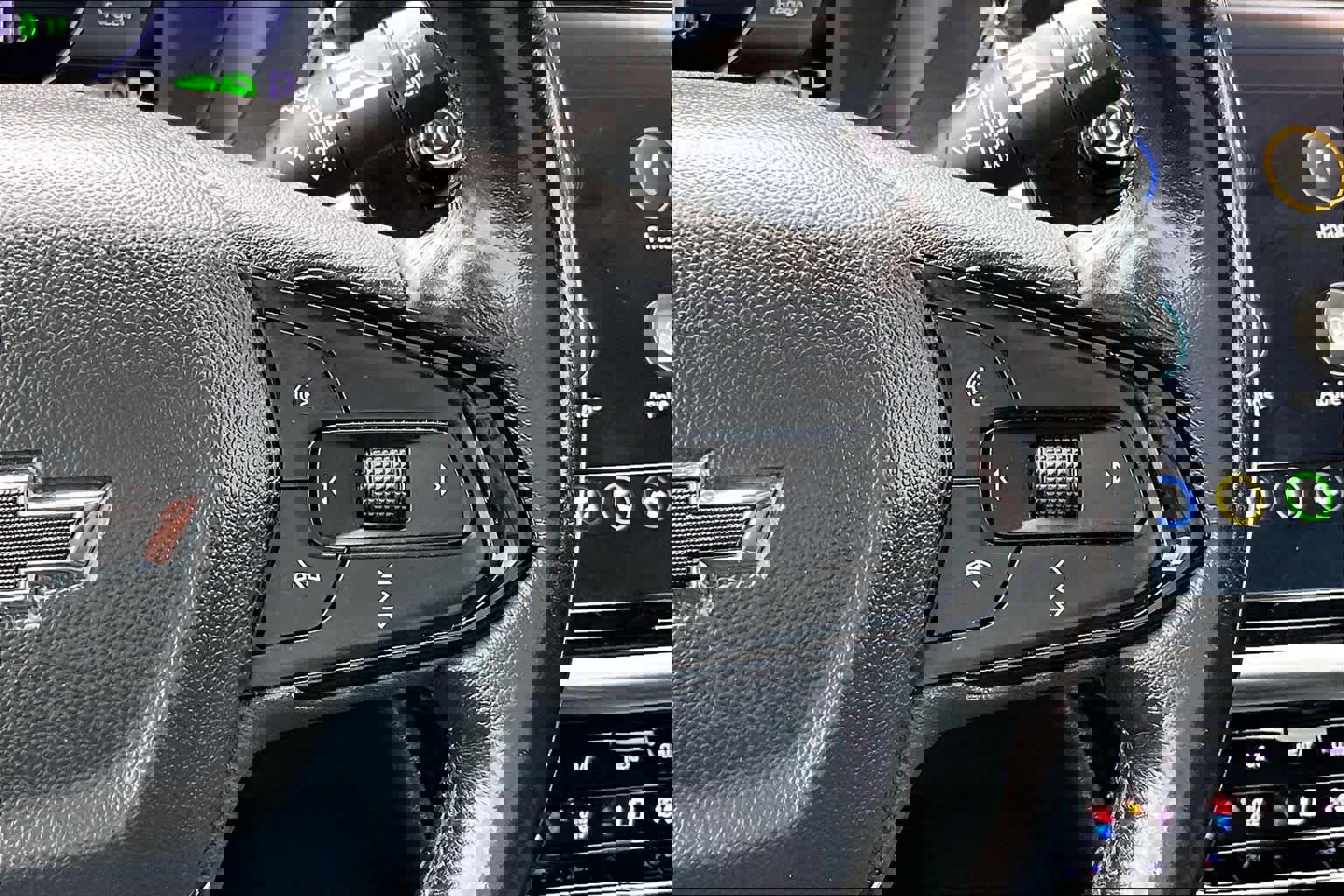 Used 2023 Chevrolet Bolt EUV LT w/ Convenience Package image 23