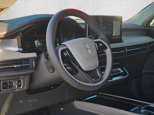 Certified 2023 Lincoln Corsair FWD w/ Equipment Group 101A image 9