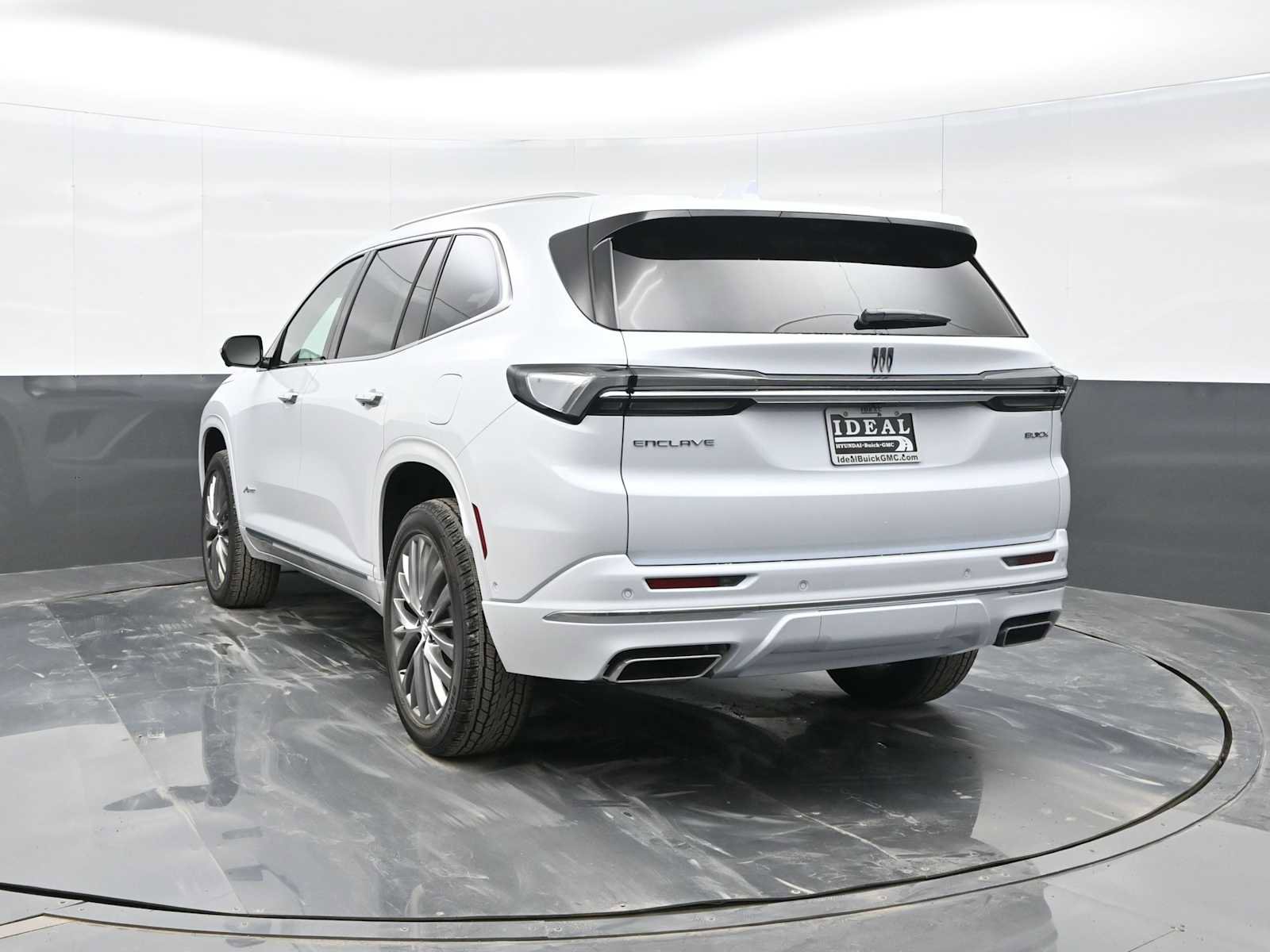 New 2026 Buick Enclave Avenir w/ Super Cruise Package image 9