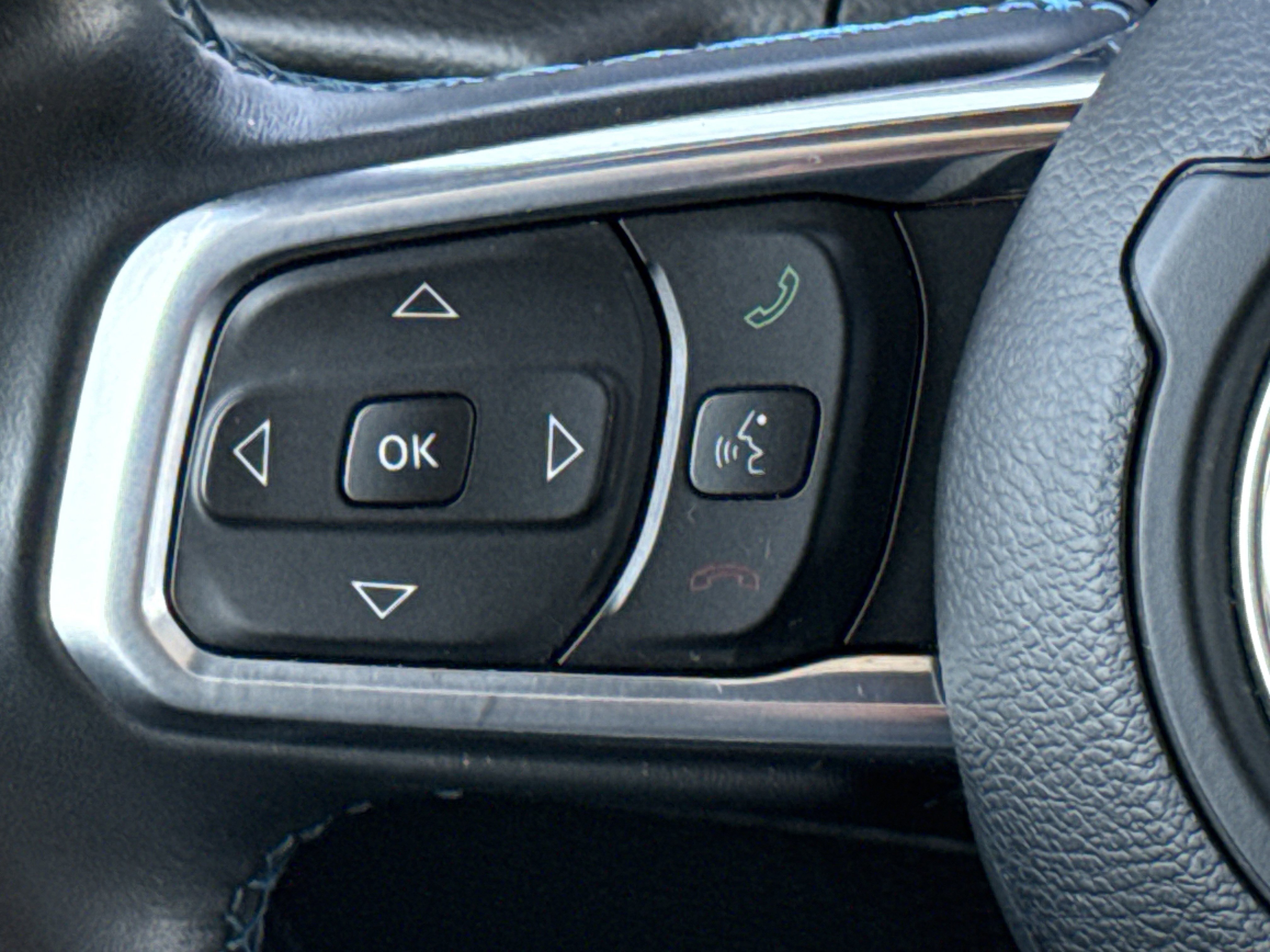 Used 2022 Jeep Wrangler Unlimited Rubicon 4xe w/ Steel Bumper Group image 28